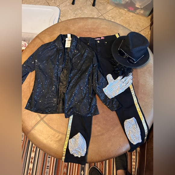 Michael Jackson Costume- Billie Jean era - Picture 3 of 4